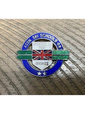 3 STAR INTERNATIONAL TEST BRONZE SKI BADGE ASSN SKI SCHOOLS GB